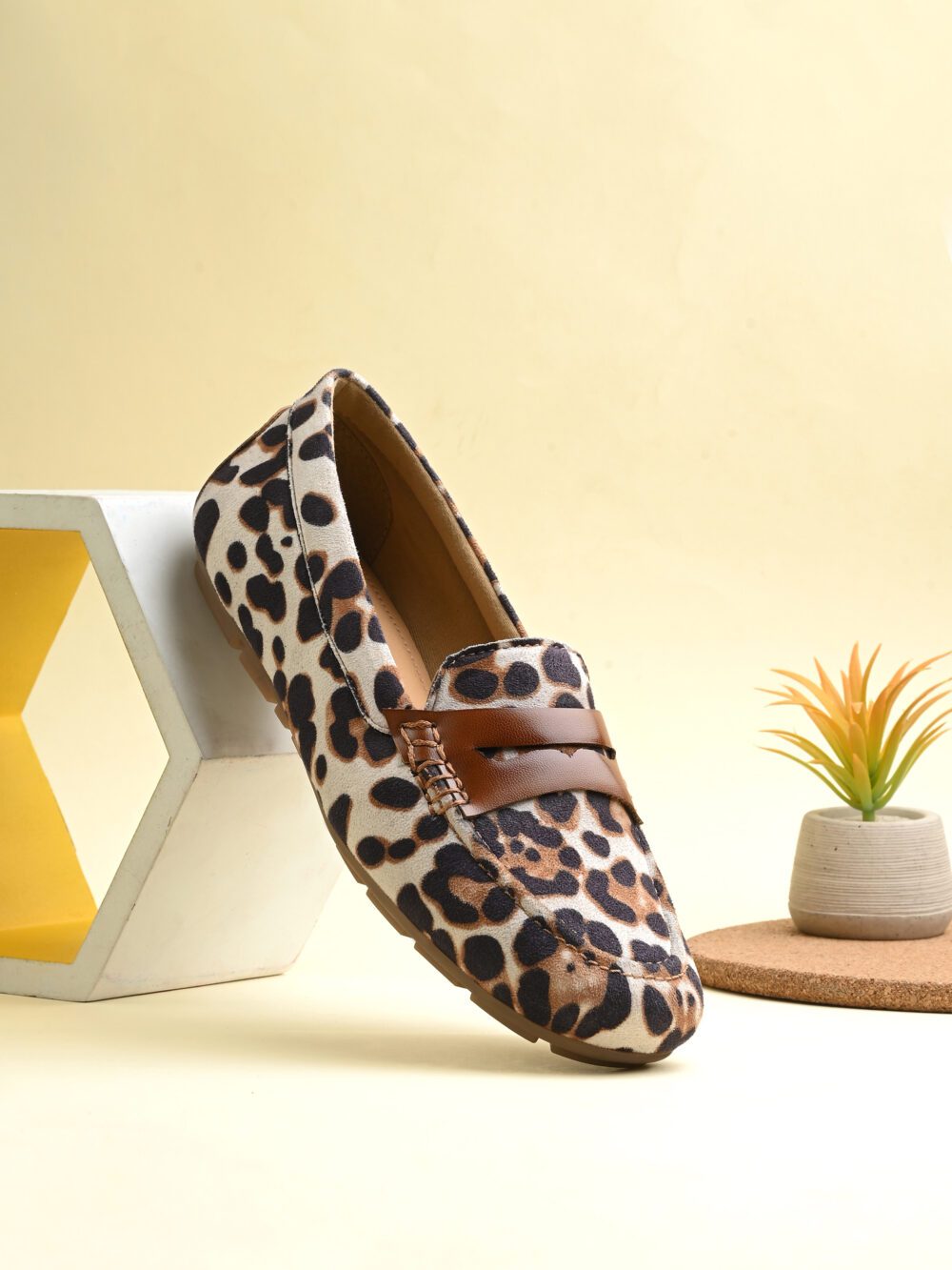 LUNA Women’s Mocassins – Cream Vegan Leather | Alchemy footwear